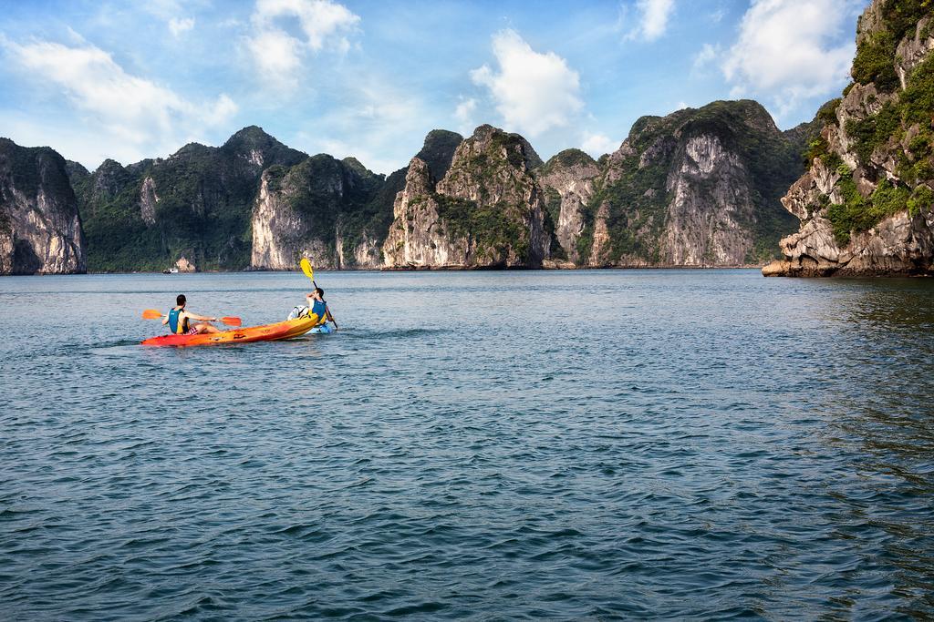Emeraude Classic Cruises ฮาลอง ภายนอก รูปภาพ
